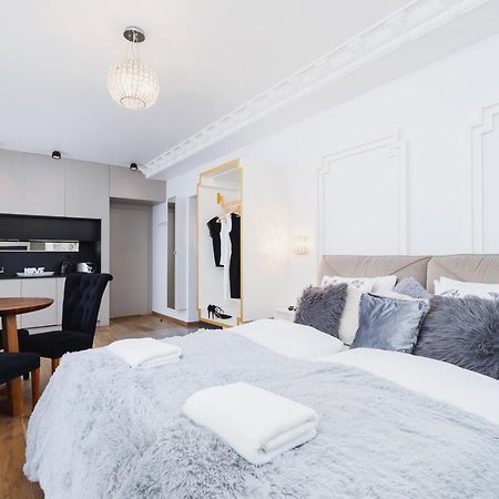 Modern Studio Wegierska Cracow By Noclegi Renters Krakau Buitenkant foto
